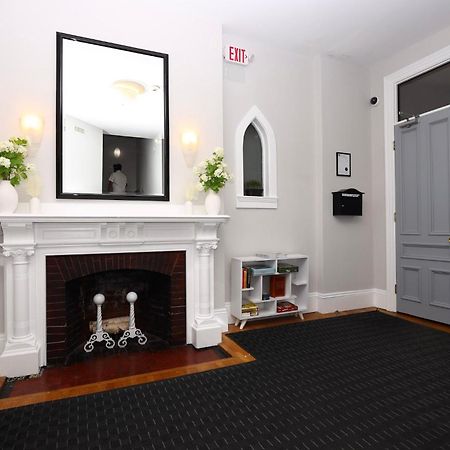 Large Stylish Newbury Street Studio W/ Kitchen Boston Kültér fotó