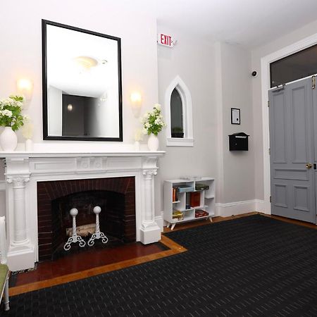 Large Stylish Newbury Street Studio W/ Kitchen Boston Kültér fotó