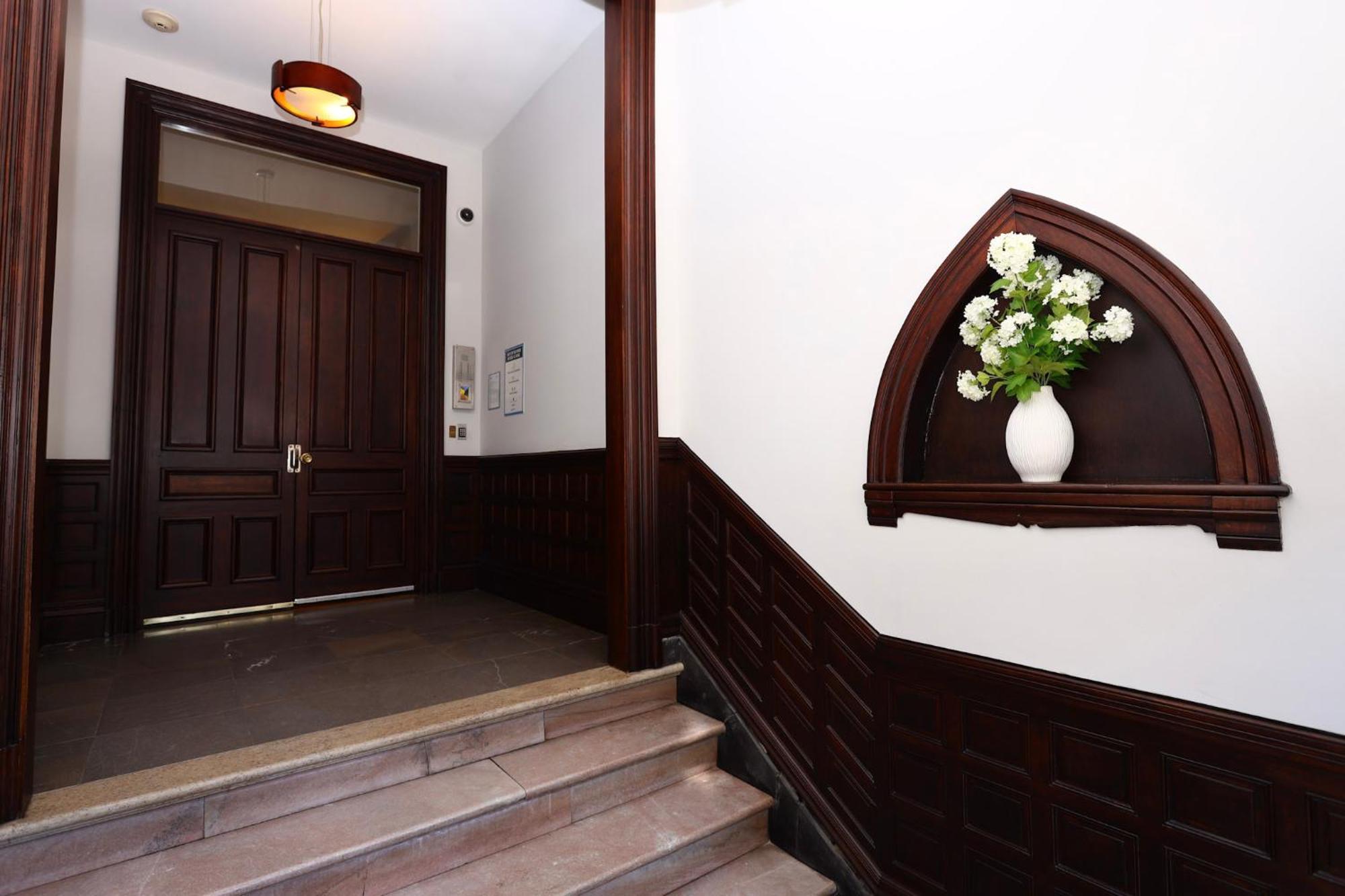 Large Stylish Newbury Street Studio W/ Kitchen Boston Kültér fotó